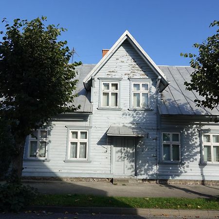 Alice Backyard-Holiday Home And Spa Пярну Екстер'єр фото
